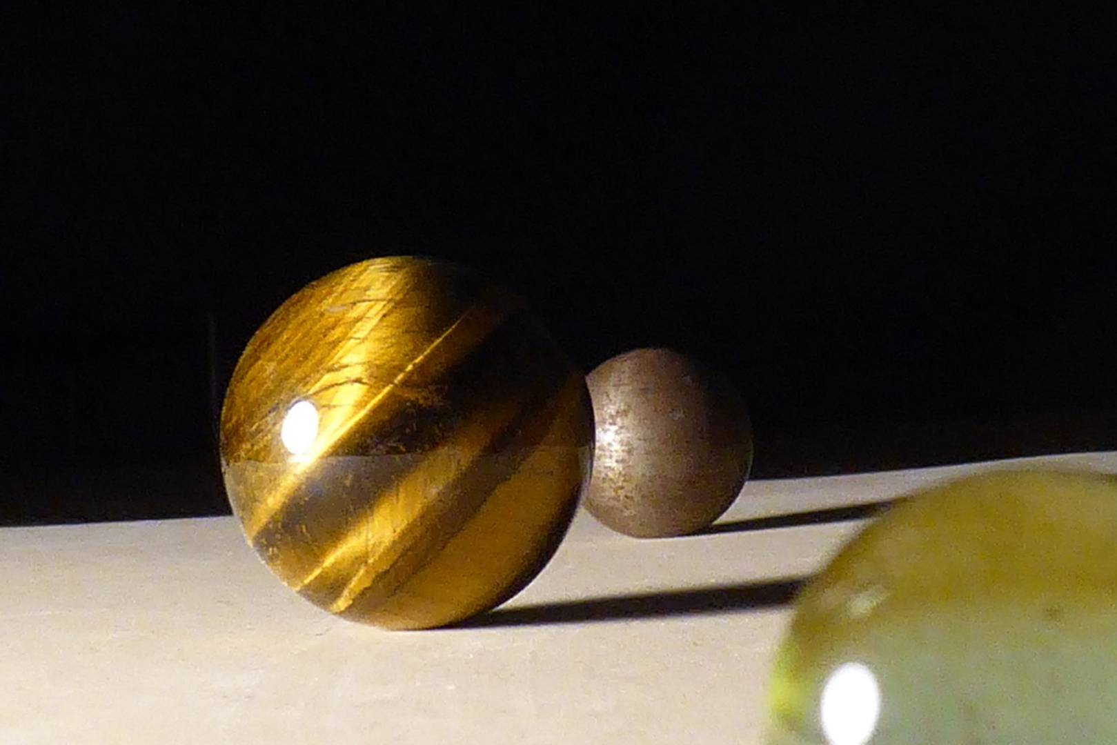 Famous “Three-Body Problem” May Have a Way Out Using the “Drunkard’s Walk,” Says Physicist Pair Famous “Three-Body Problem” May Have a Way Out Using the “Drunkard’s Walk,” Says Physicist Pair