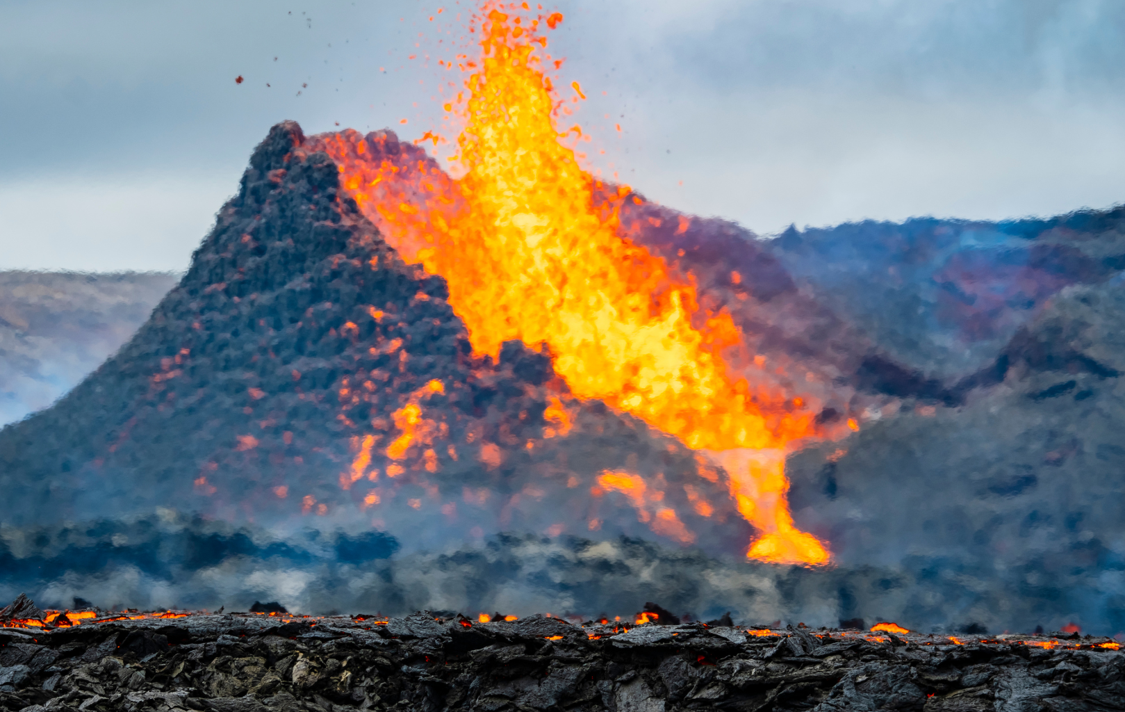 New Theory Proposes Novel Explanation For Volcanic Eruptions - Modern ...